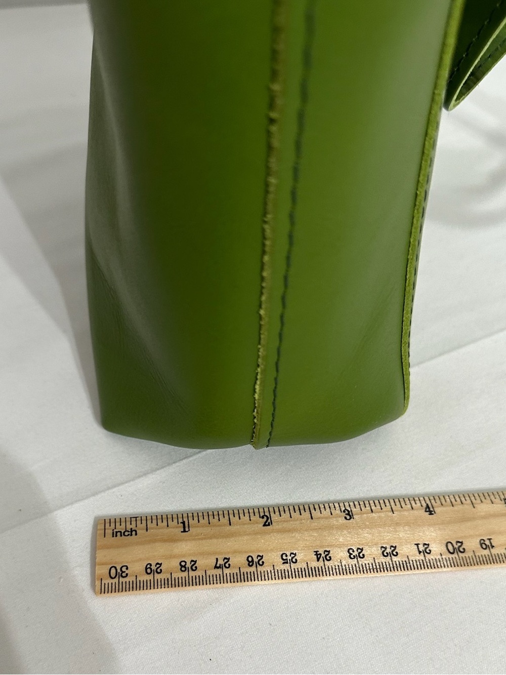 NEW Portland Leather Goods Mini Crossbody Leather Zip Top in Color Green Apple - Picture 12 of 12